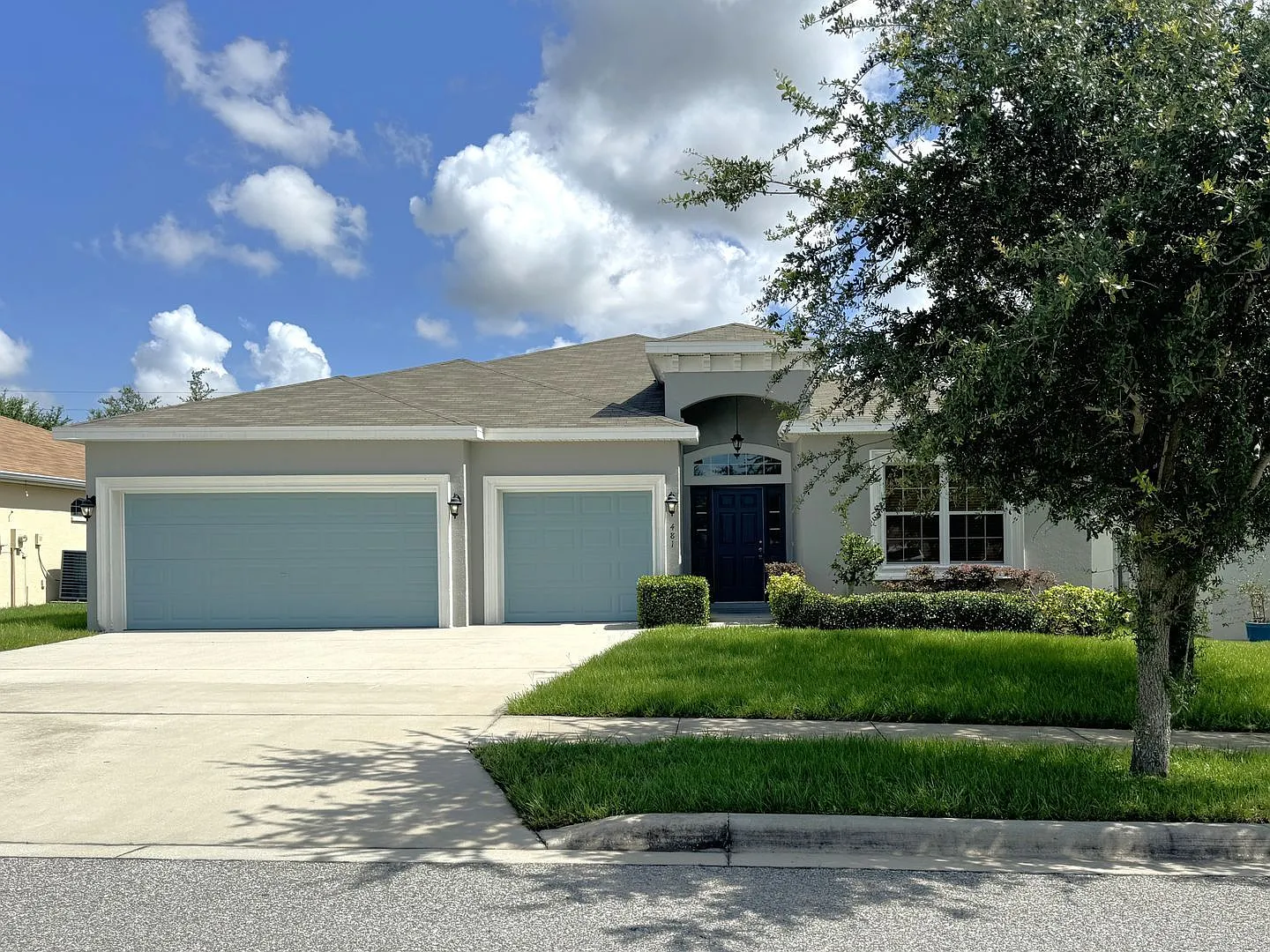 4 bed, 3.0 bath, 2487 sqft, $2,450 — Photo 2