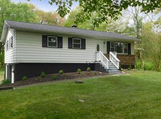 160 Lake Walton Rd, Hopewell Junction, NY 12533