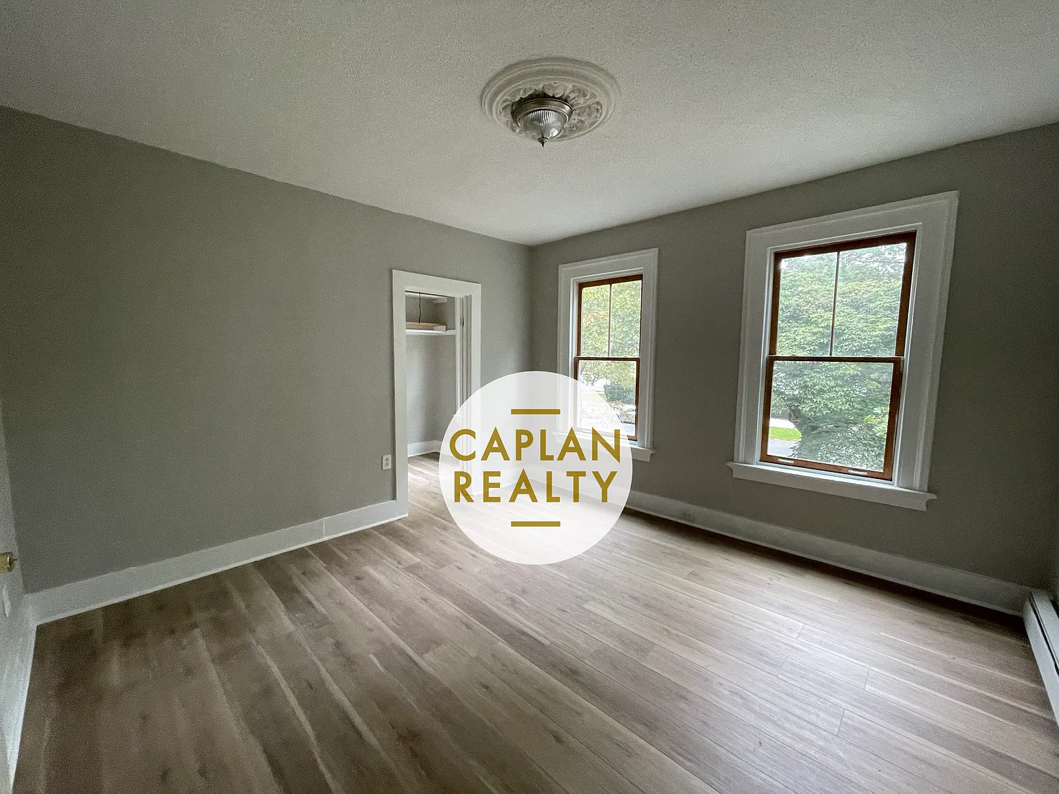 4 bed, 1600 sqft, $2,395 — Photo 3