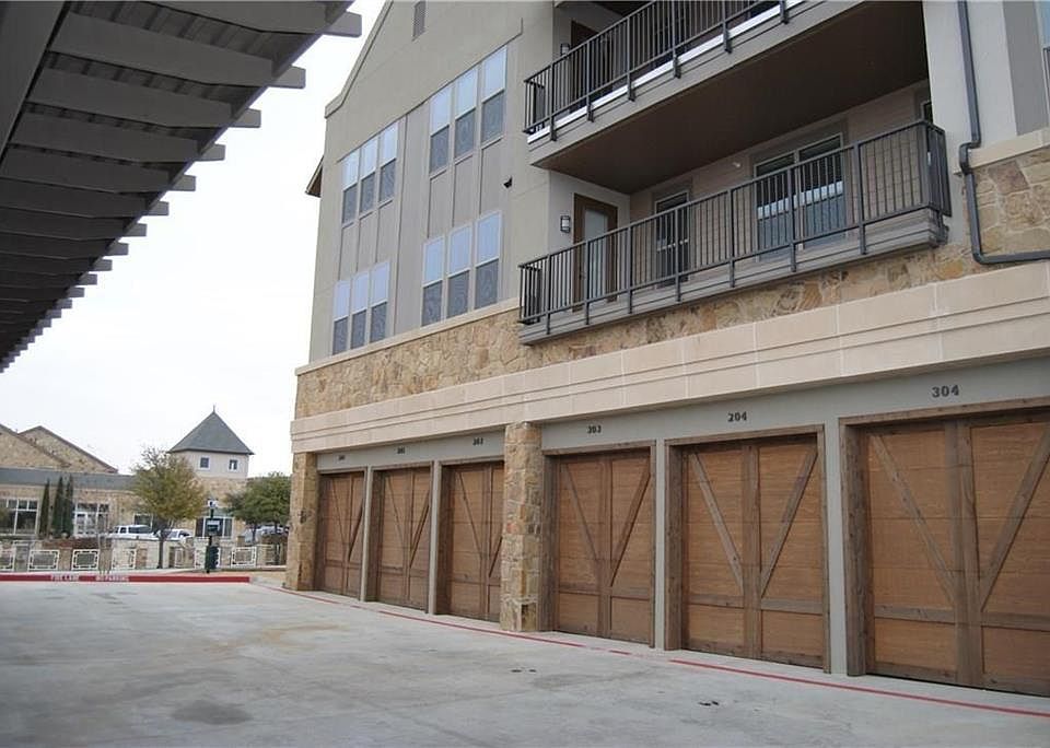 1st image of 2500 King Arthur Blvd Unit 305