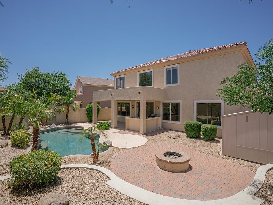 1st image of 13601 W Alvarado Dr