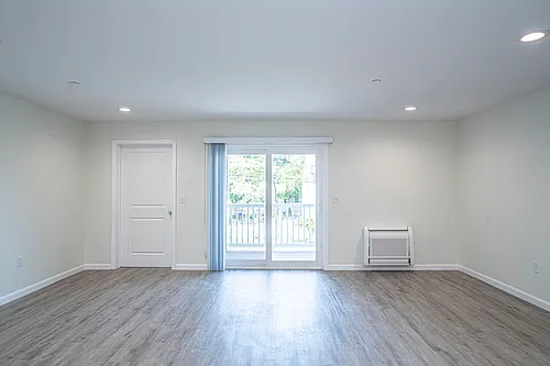 984 Sharon St #304 Photo 1