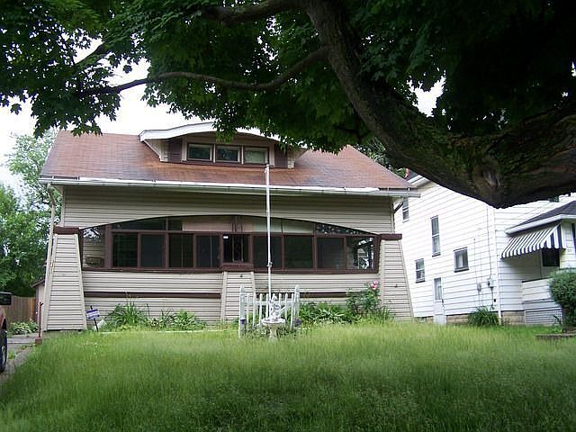 1st image of 331 E Lucius Ave