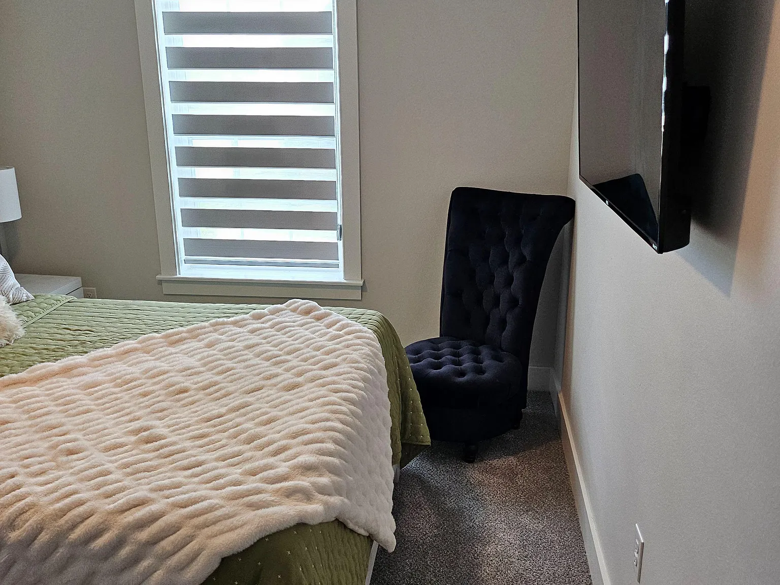 2 bed, 1.5 bath, 2000 sqft, $910 — Photo 4