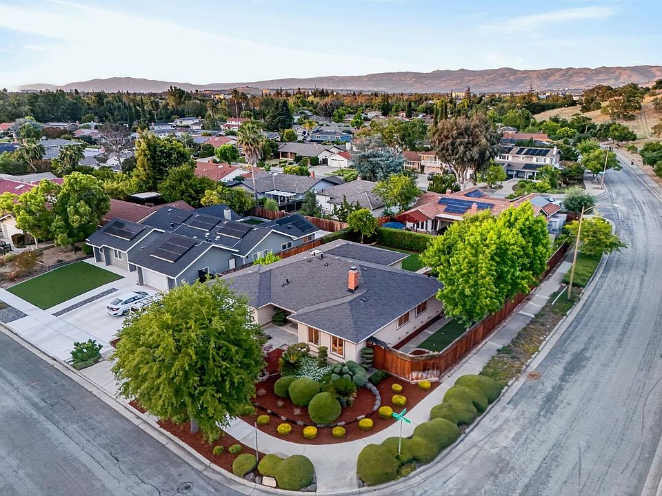 1st image of 5858 Corumba Ct