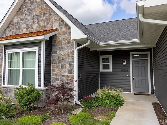 3rd image of 7867 S Sagemore Dr