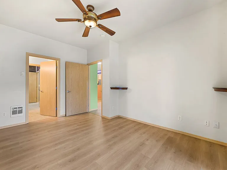 512 Darby Dr #104 — Photo 24