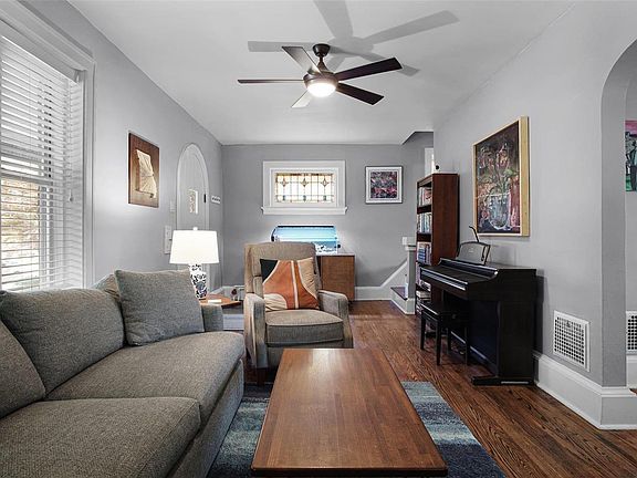 3rd image of 4128 Alma Ave