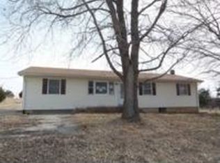 2201 Florida Rd, Pomona, KS 66076