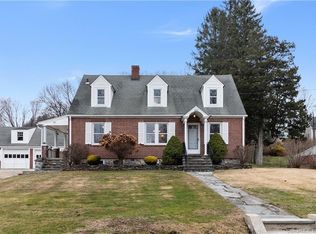 1054 New Litchfield St, Torrington, CT 06790