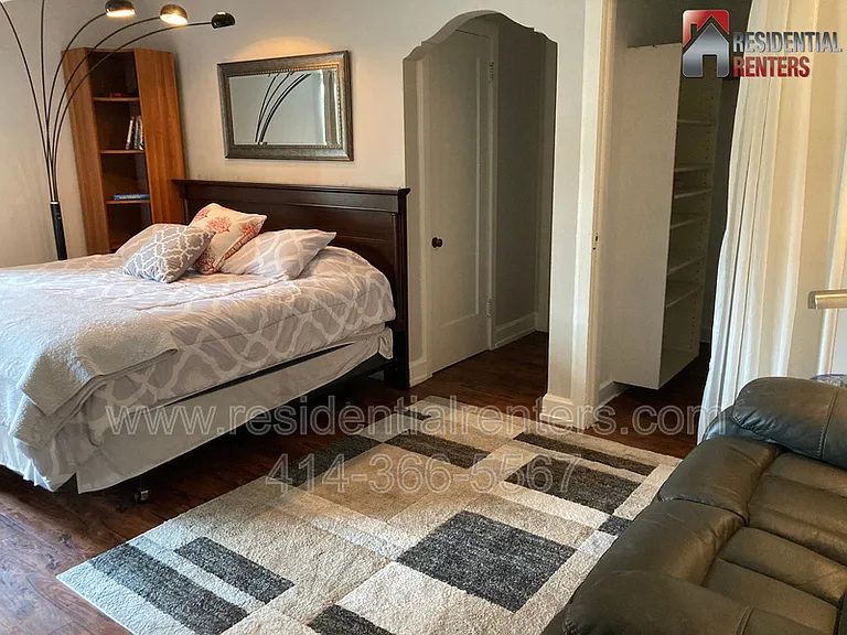 1028 E Juneau Ave #209 — Photo 11