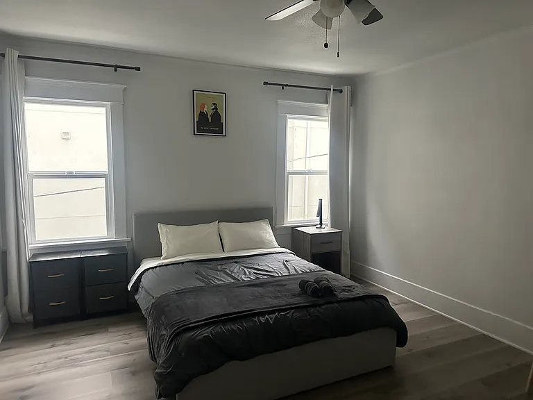 6136 Carlos Ave — Photo 3