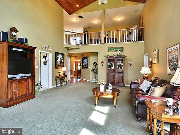 5th image of 142 Plantation Ln