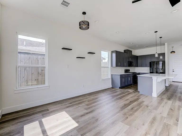 7117 Tierwester St — Photo 18