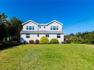 26 Clifford Dr, Westerly, RI 02891