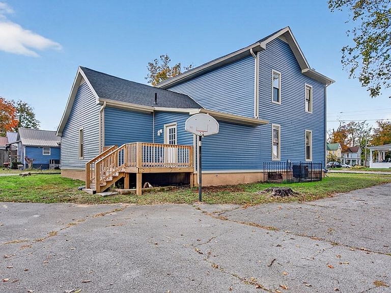 Listing photo 4