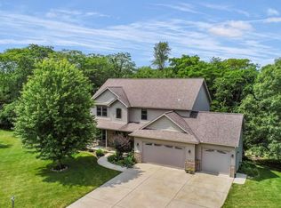 505 Lakemper Dr, Germantown Hills, IL 61548