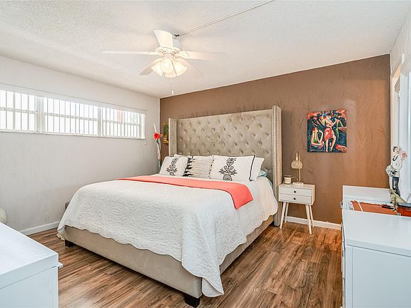 5th image of 9611 N Hollybrook Lake Drive #204