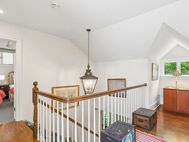 146 Westminster Rd — Photo 24