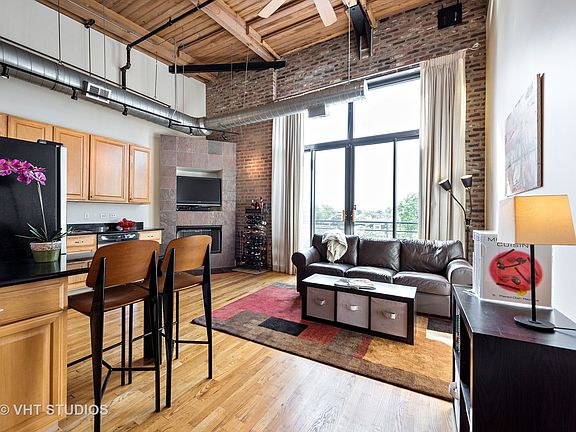 5th image of 2735 W Armitage Ave APT 408