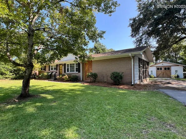 408 Neptune Drive, Cape Carteret, NC 28584