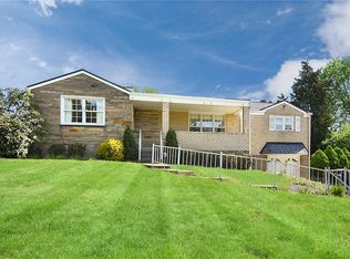 122 Valleyview Dr, Pittsburgh, PA