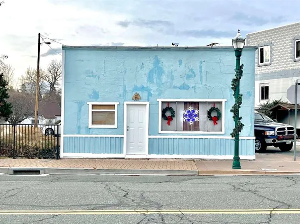92 Main St., Weed, CA 96094