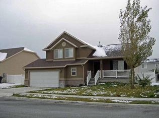 5527 Windsor Ln, Stansbury Park, UT 84074