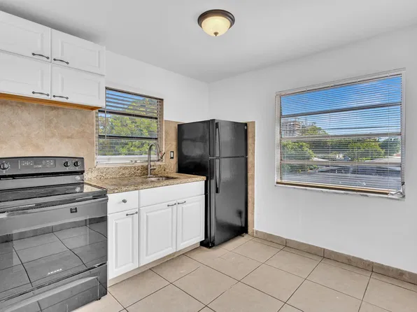 2417 N 19th Ave, Hollywood, FL