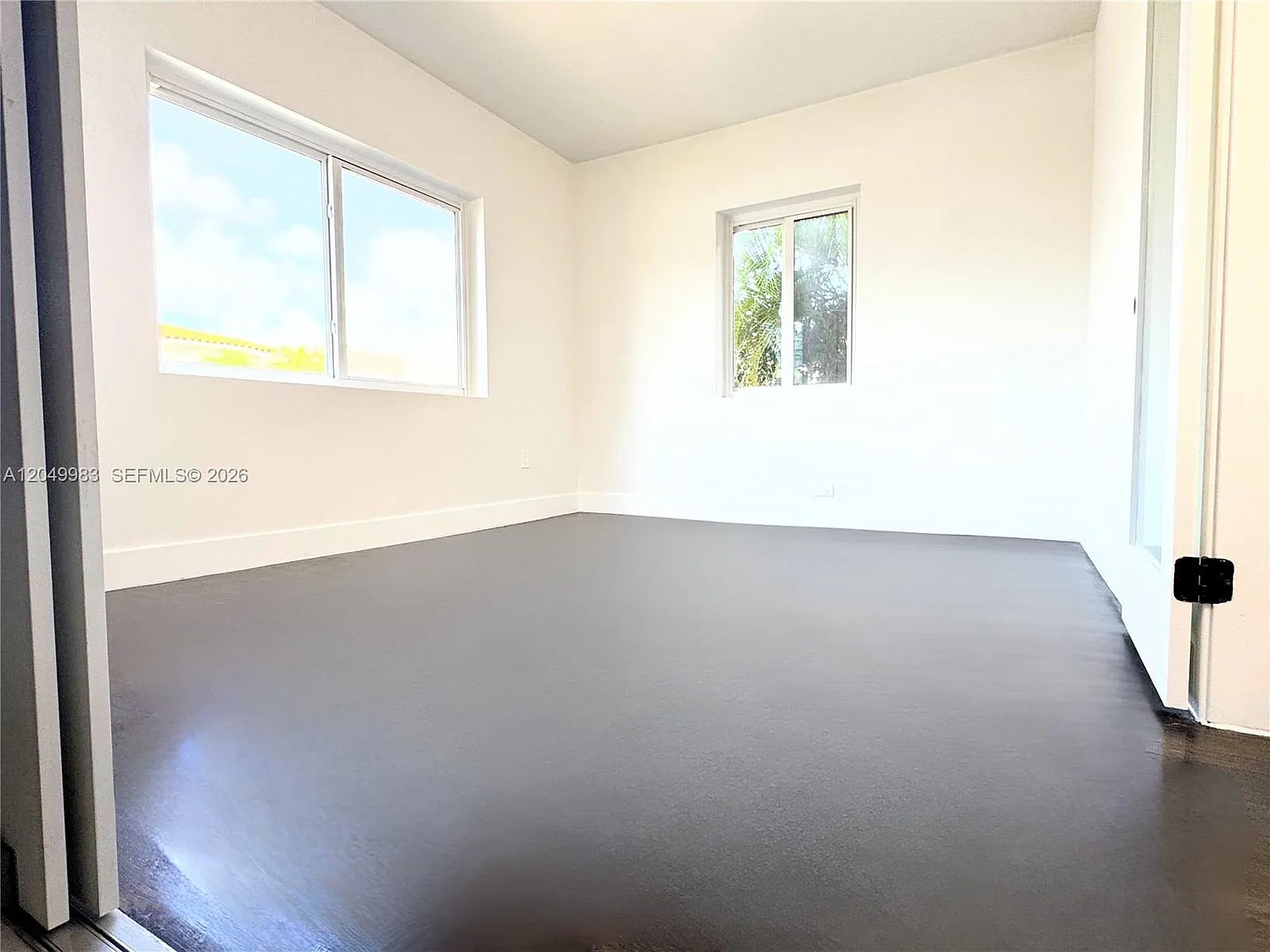 Ben-Mol Condo — Photo 2