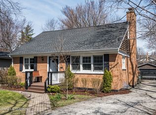 1129 Willow Rd, Winnetka, IL 60093