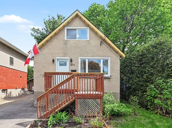 975 Sheridan Ave, Ottawa, ON K1Z 6M4