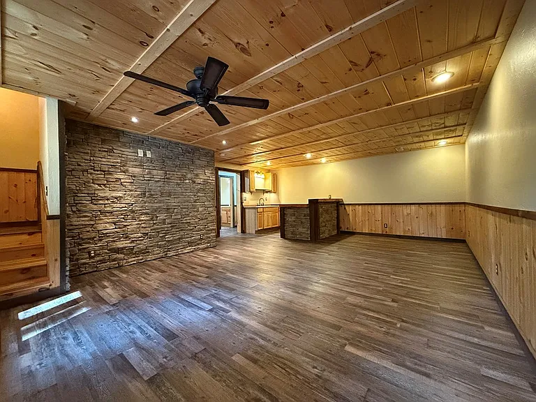 369 Farmer Cir — Photo 21