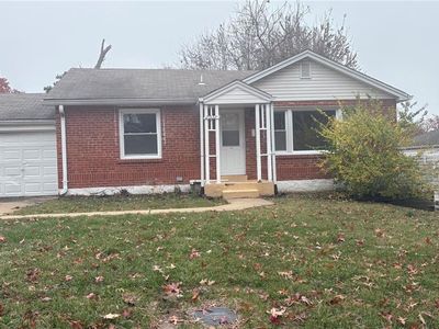 2032 Stillwater Dr, Saint Louis, MO, 63114