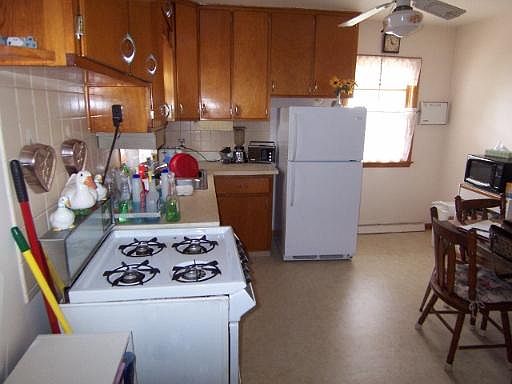 5th image of 13 N Lincoln Ave