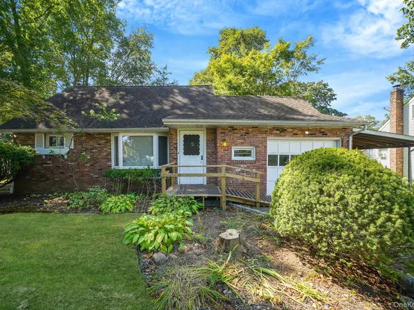 25 Hazard Avenue, Huntington Station, NY 11746
