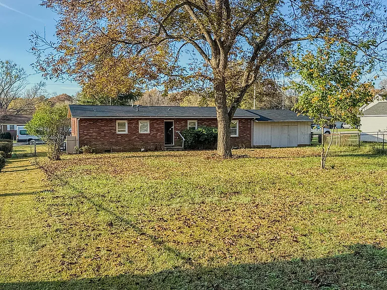 1927 Joe Rd — Photo 32