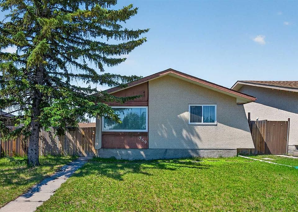 1st image of 359 E Maitland Cres NE