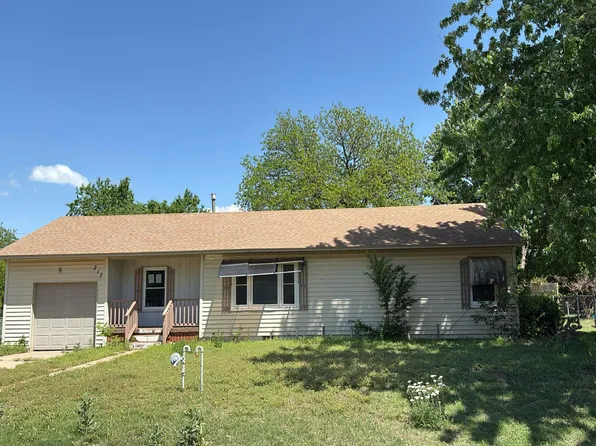 217 N Eisenhower St, Enid, OK 73703