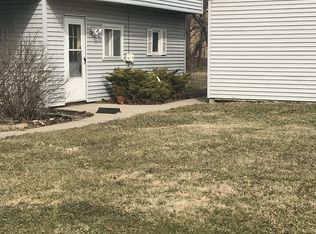 109 W 24th Ave, Coal Valley, IL