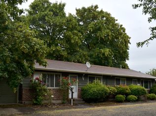 8423-8433 SE Hawthorne Blvd, Portland, OR 97216