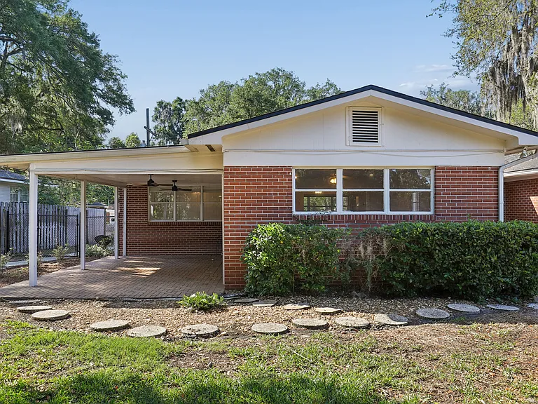 1367 Riverbirch Ln — Photo 36