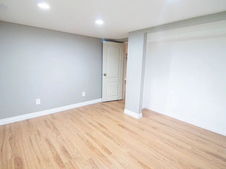 416 Niagara St — Photo 21