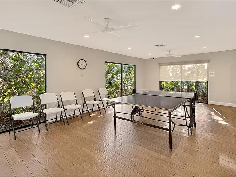 5430 Eagles Point Cir #202 — Photo 40