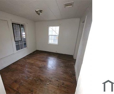 2nd image of 6101 Lexington Ave