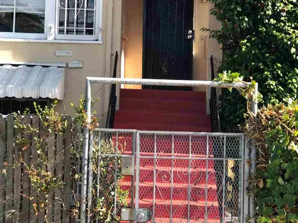 473 43rd St, Oakland, CA 94609