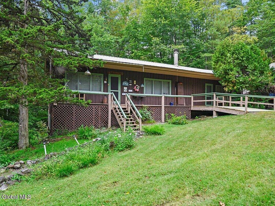 9 Philly Drive, Brant Lake, NY 12815 Zillow