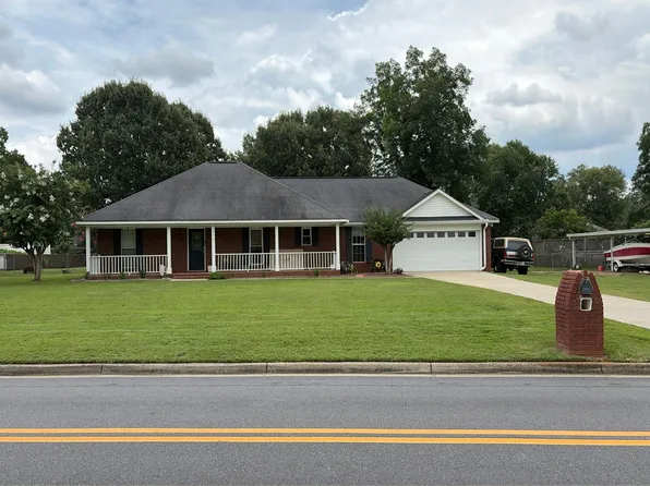 204 Spring Lake Dr, Leesburg, GA 31763