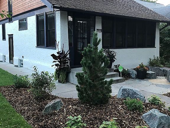 2nd image of 1455 Palace Ave