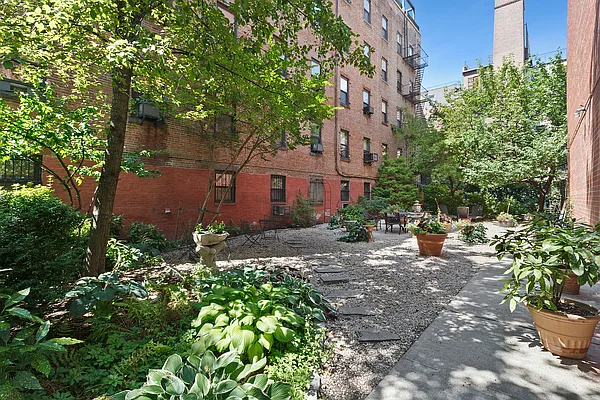 Rented by Corcoran | media 10